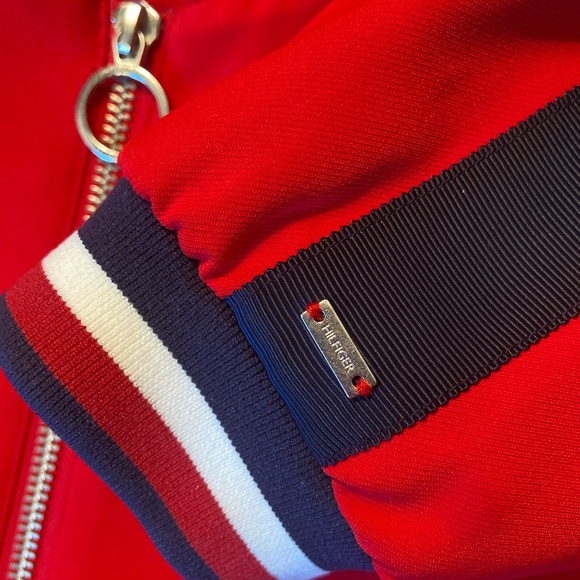 Classic Tommy Hilfiger Bomber Jacket in M - Picture 3 of 6